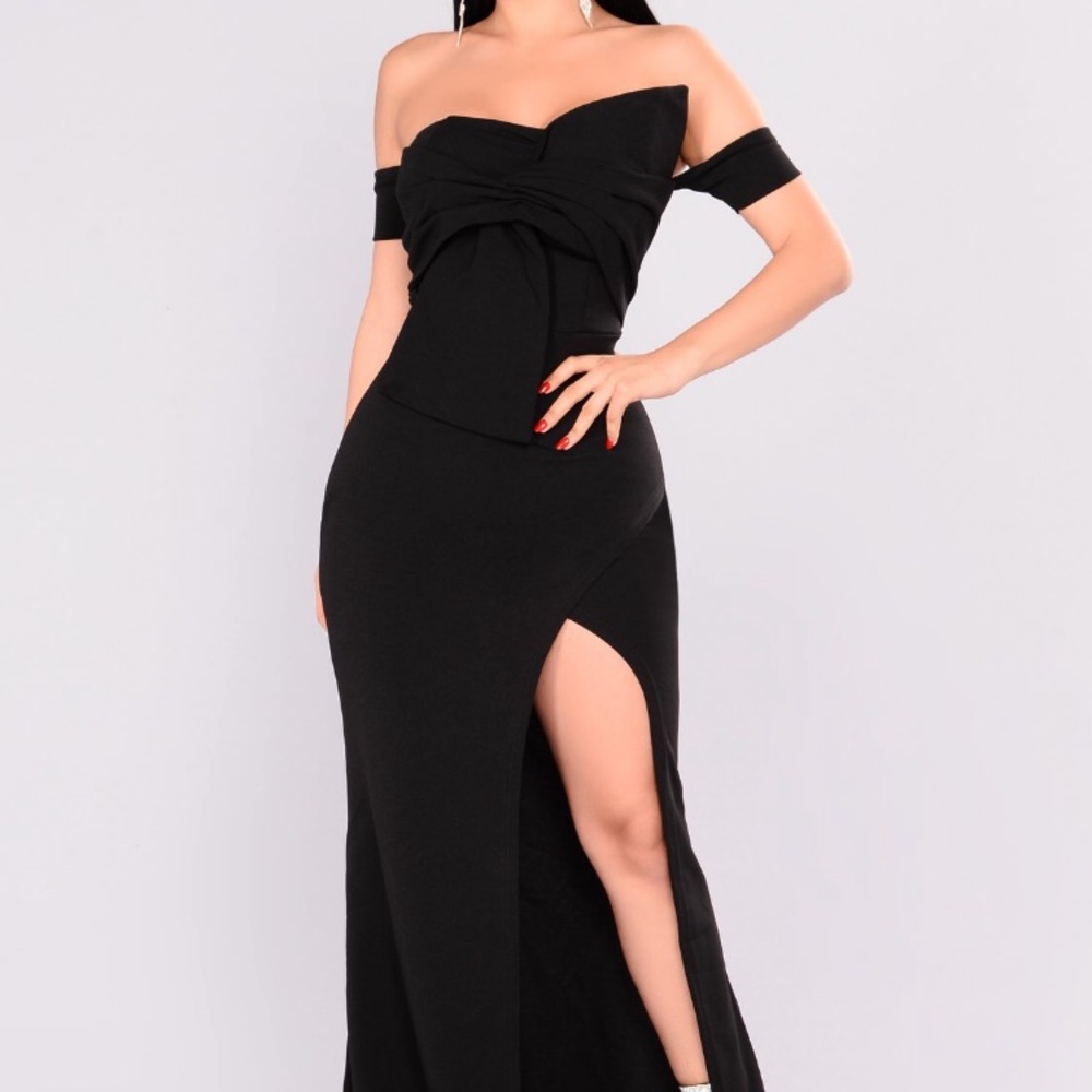 Black prom dress